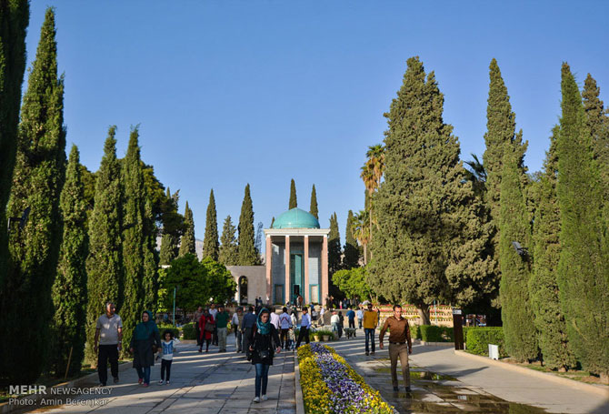 بزرگداشت سعدی