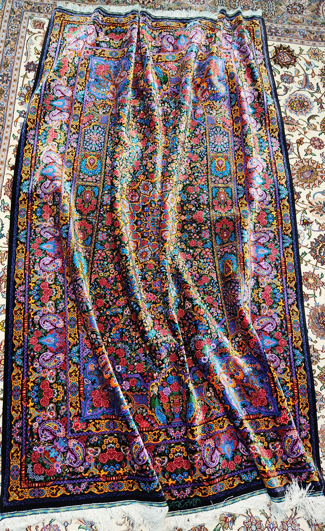Kermanshahi Persian Rug