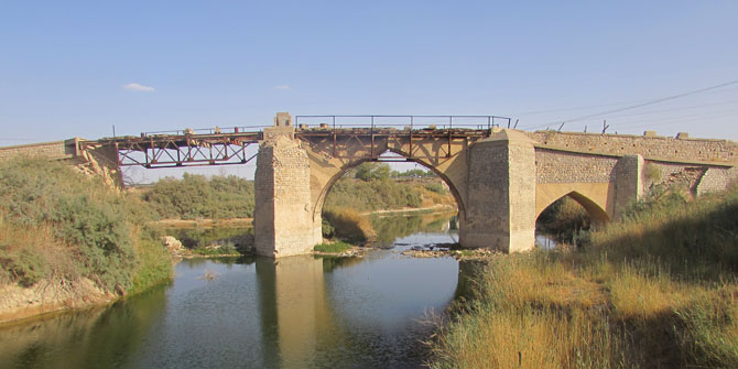 Khan Bridge