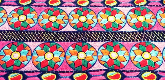 Abrisham-e Alvan-e Mamaghan Embroidery